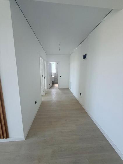 Apartament cu 3 camere în Sânmartin
