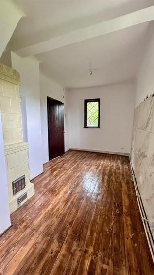 Casă individuală cu 5 camere cu Teren 2257 Mp în Andrei Mureșanu