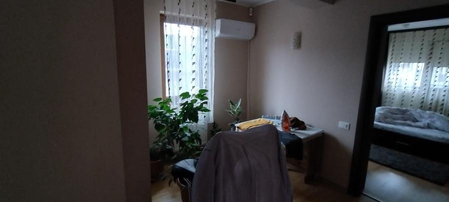 Casă individuală cu 6 camere cu Canalizare în Kamsas