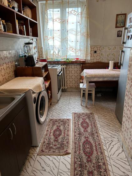 Apartament cu 3 camere decomandat în Banat
