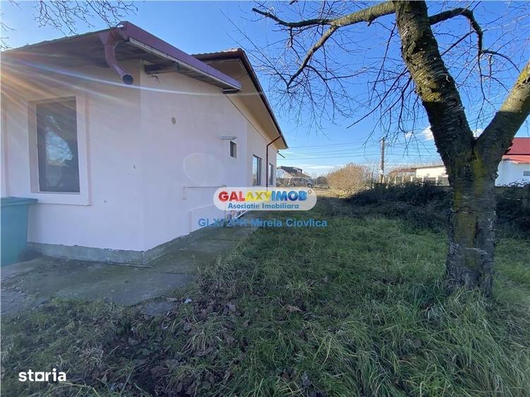 Casă cu 4 camere cu Teren 500 Mp în Central