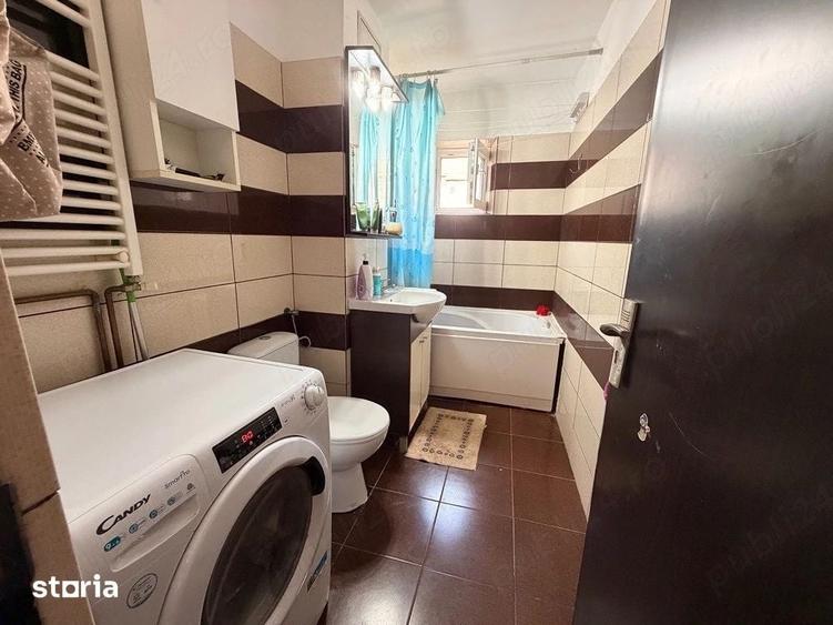 Apartament cu 2 camere semidecomandat în Soarelui
