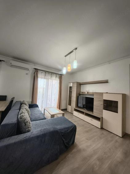 Apartament cu 3 camere semidecomandat în Braytim