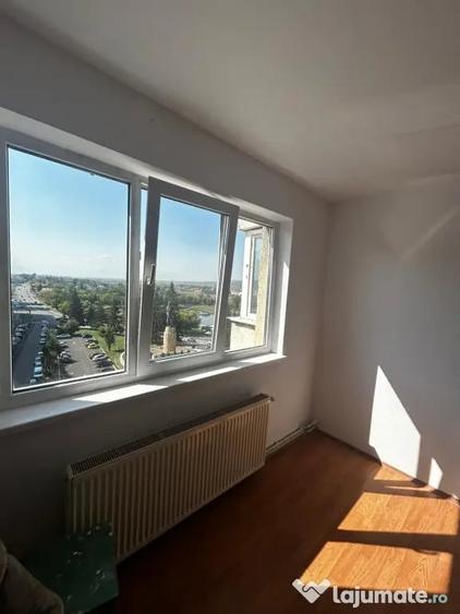 Apartament cu 3 camere decomandat în Gării