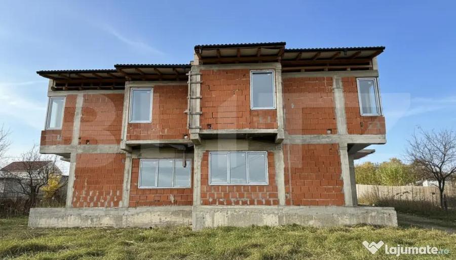 Casă cu 5 camere cu Teren 250 Mp în Dealuri Oradea