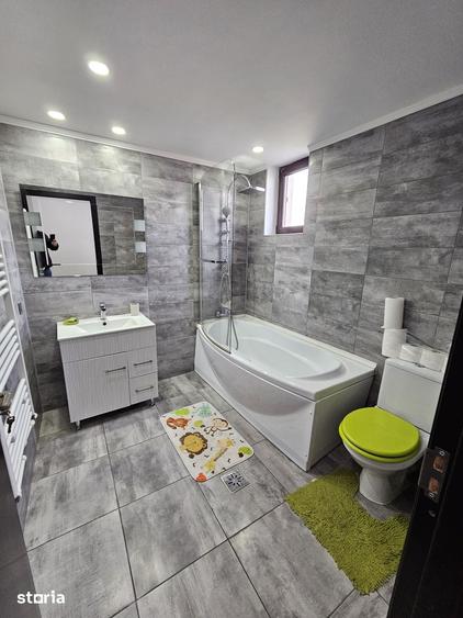 Casă cu 5 camere cu Teren 600 Mp în Tărtășești