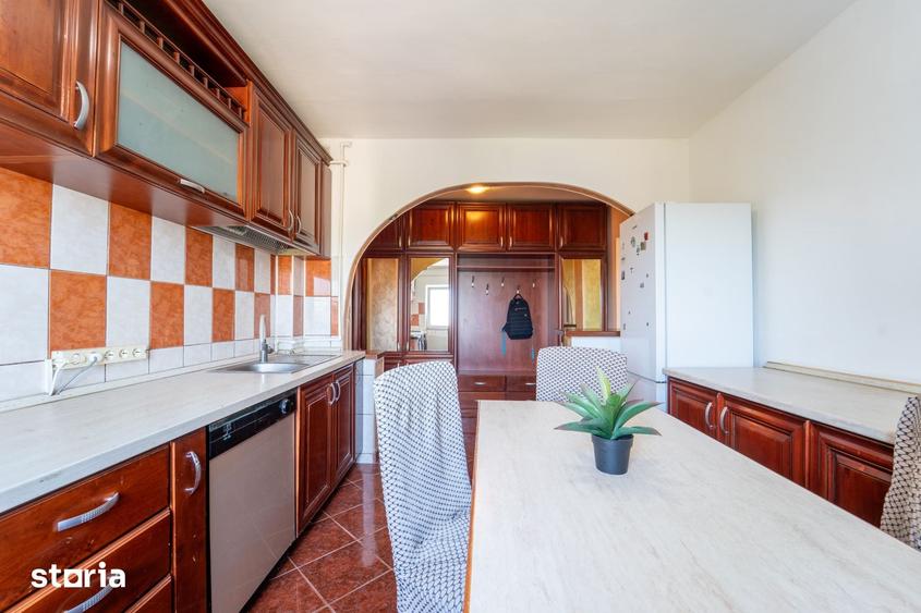 Apartament cu 2 camere decomandat în Tătărași