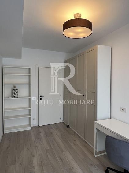 Apartament cu 3 camere decomandat, mobilat în Calea Aradului