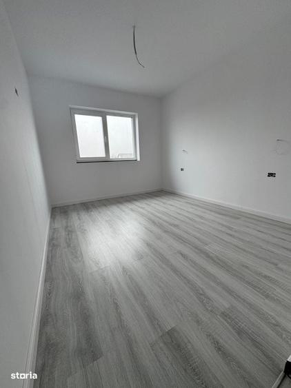 Casă cu 4 camere în Remetea Mare