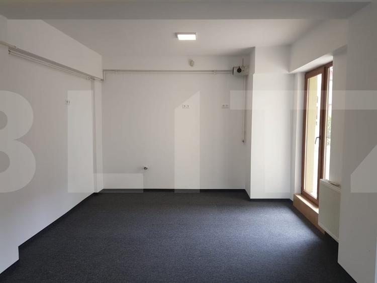 Apartament cu 2 camere decomandat în Aradului