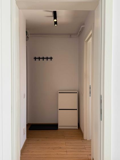 Apartament cu 2 camere semidecomandat în Calea București