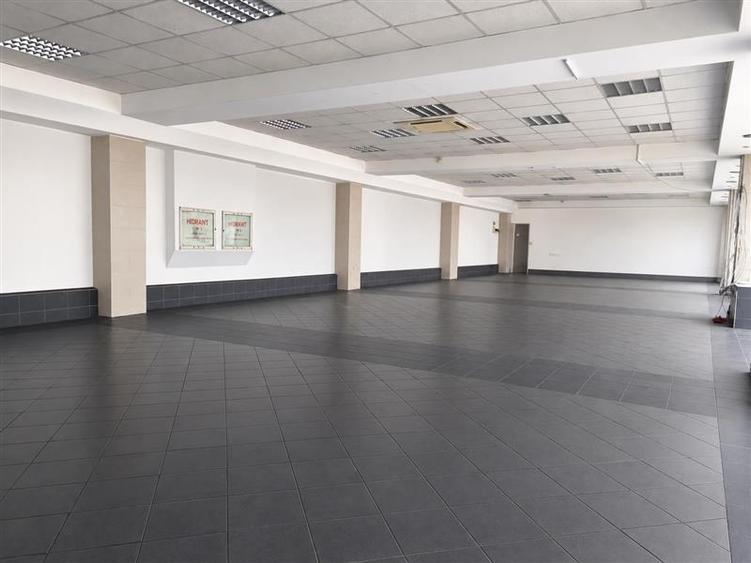 Spațiu comercial, de 200 mp, în Orizont