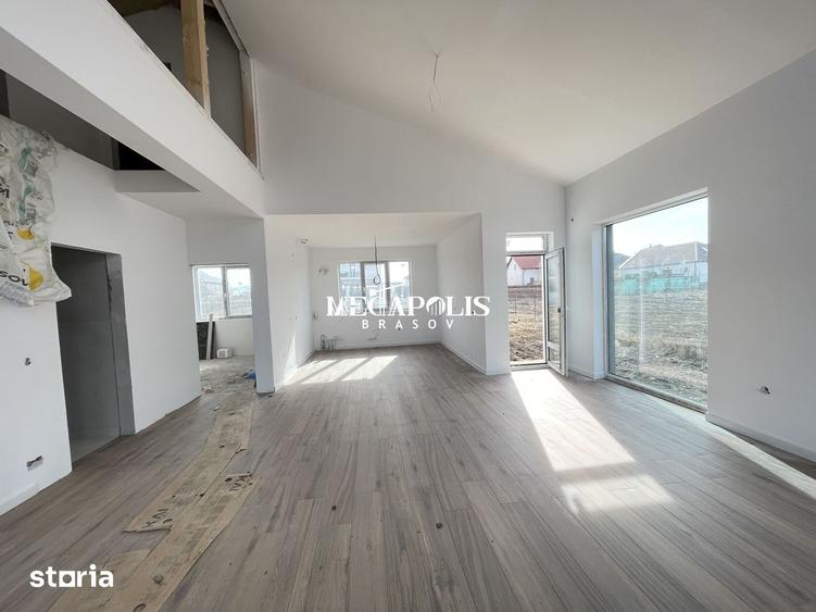 Casă cu 3 camere cu Teren 600 Mp în Sânpetru