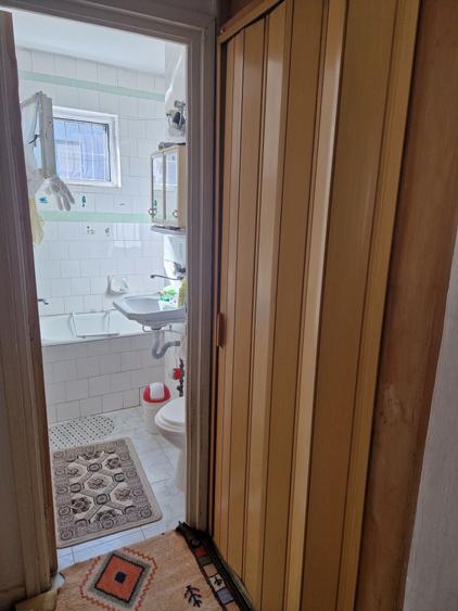Apartament cu 2 camere semidecomandat în Rogerius