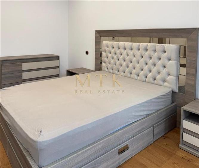 Apartament cu 3 camere decomandat, mobilat în Arcul de Triumf