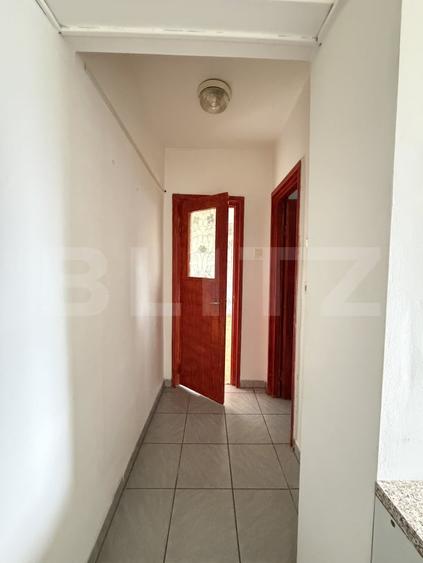 Apartament cu 2 camere decomandat în Vest