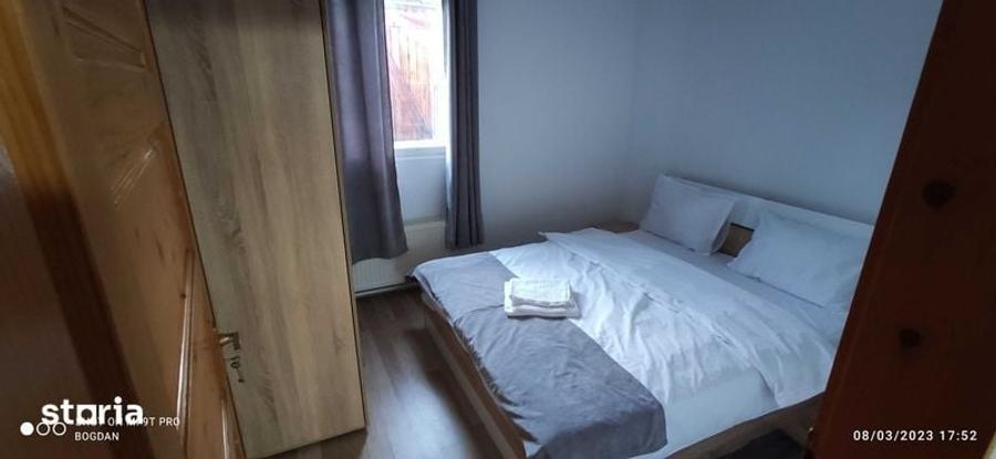 Casă cu 4 camere cu Teren 80 Mp în Bozioru