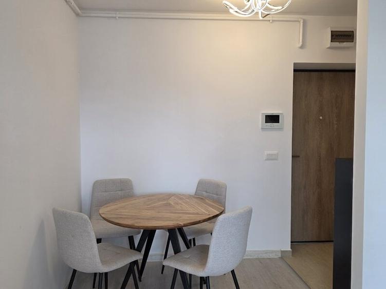 Apartament cu 2 camere decomandat în Theodor Pallady