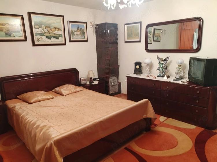 Casă cu 5 camere cu Teren 1016 Mp în Central