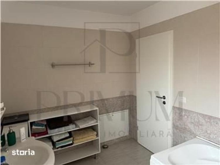 Casă cu 4 camere cu Teren 300 Mp în Central