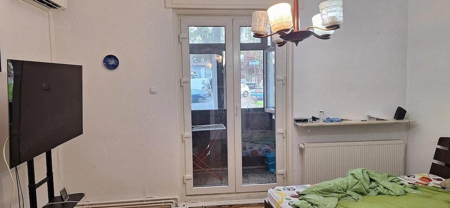 Apartament cu 3 camere semidecomandat în Pache Protopopescu