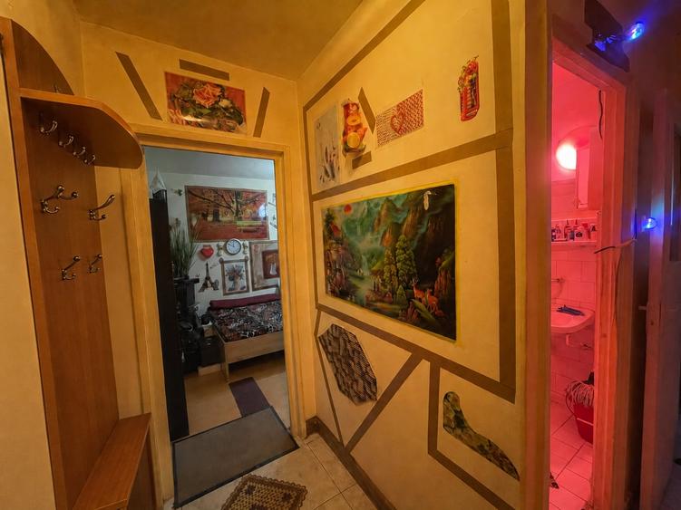 Garsonieră decomandată în Soarelui