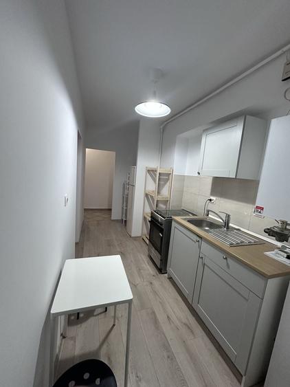 Garsonieră decomandată în Răcădău
