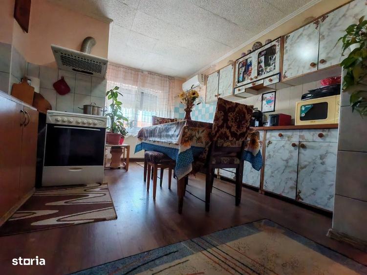Apartament cu 3 camere decomandat în Rogerius