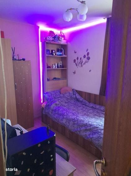 Apartament cu 3 camere în Aghireșu