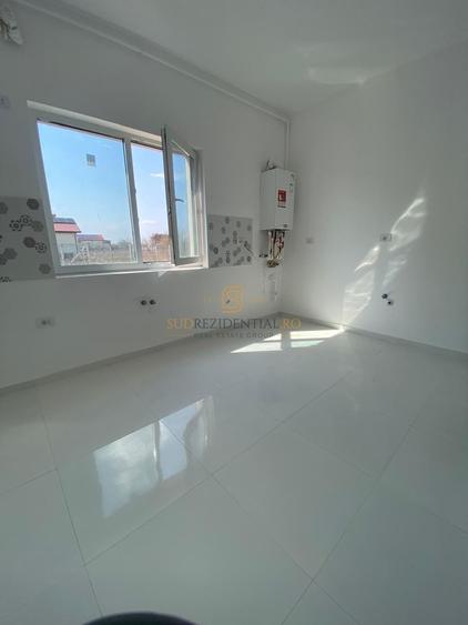 Casă individuală cu 3 camere cu Canalizare în 1 Decembrie