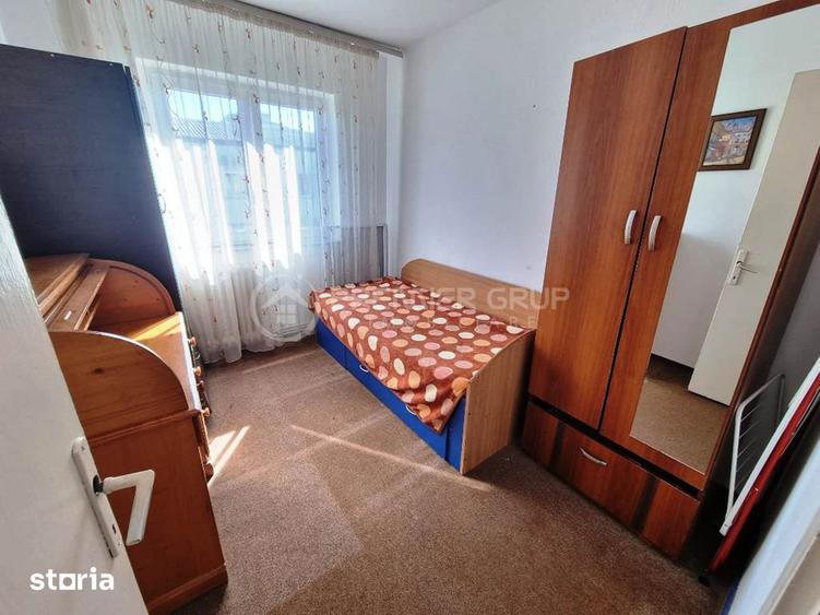 Apartament cu 3 camere decomandat în Dacia