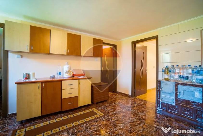 Casă cu 3 camere cu Teren 565 Mp în Zizin