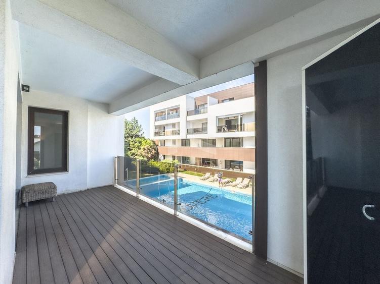 Apartament cu 3 camere semidecomandat, mobilat în Exterior Vest