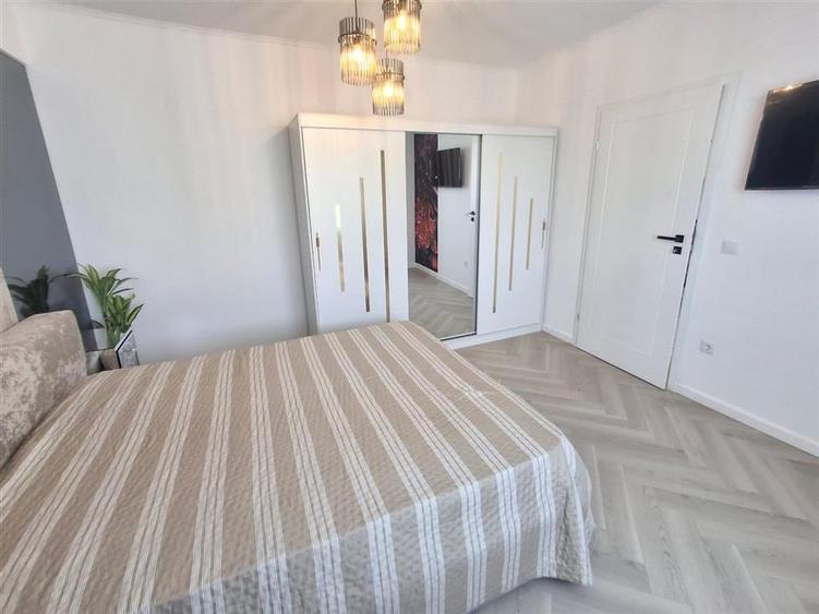 Apartament cu 3 camere semidecomandat în Șelimbăr