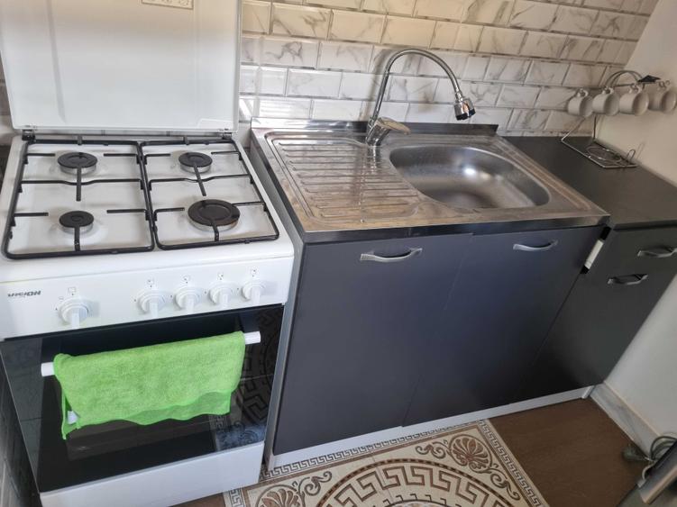 Apartament cu 2 camere semidecomandat în Nenciulești