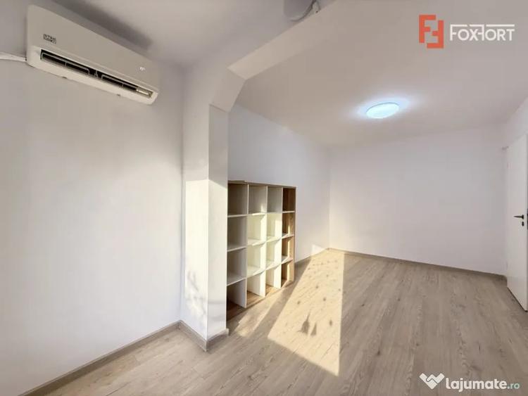 Apartament cu 3 camere decomandat în Girocului