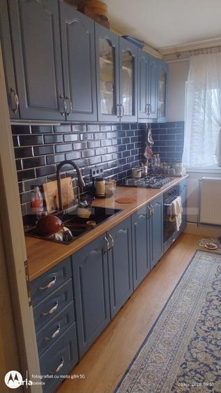 Apartament cu 2 camere, decomandat de vanzare Zona UM - 9