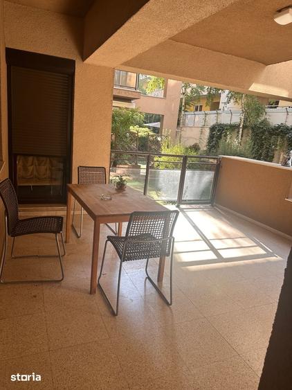 Apartament cu 3 camere în Herăstrău