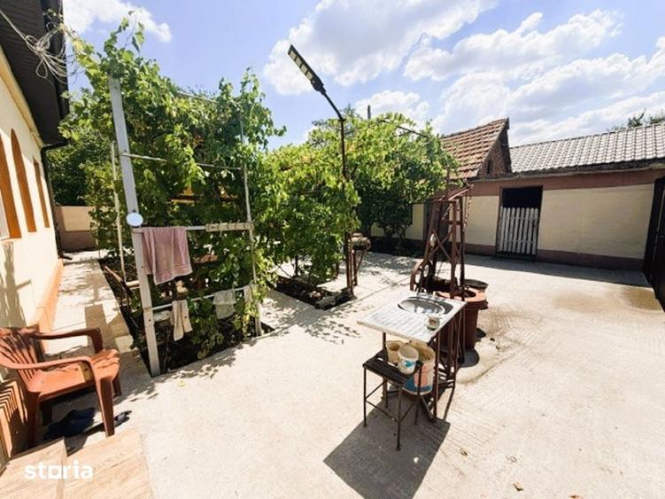 Casă cu 3 camere cu Teren 2252 Mp în Valea Mare