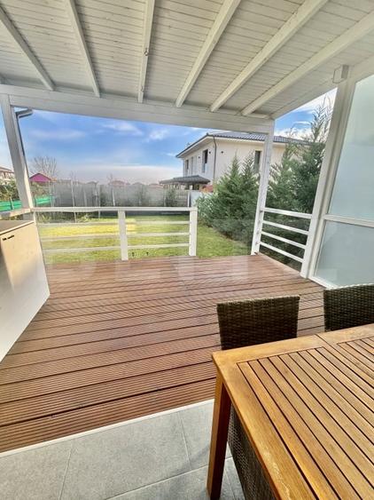 Duplex cu 5 camere cu Canalizare în Dumbrăvița