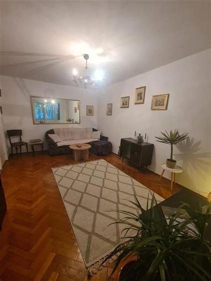 Apartament cu 2 camere decomandat, mobilat în 1 Mai