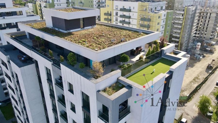Penthouse cu 3 camere decomandat, mobilat în Tractorul