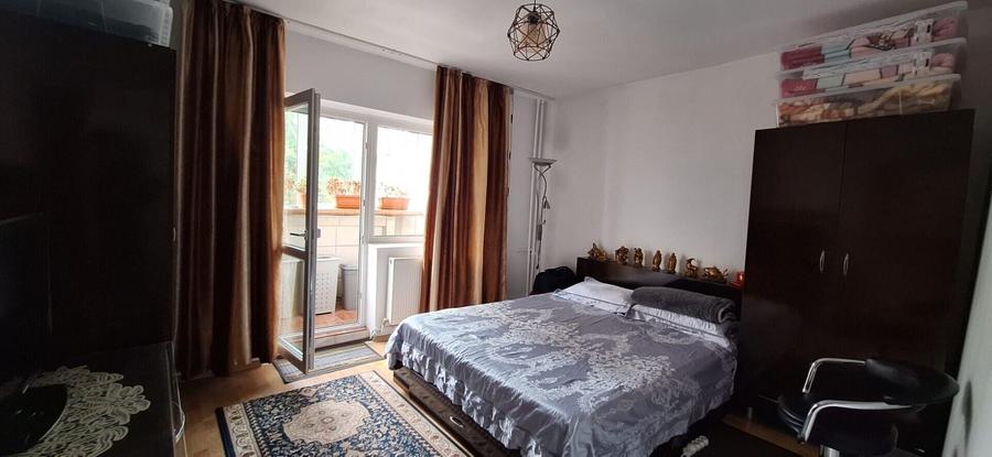 Apartament cu 3 camere decomandat, mobilat în Unirii