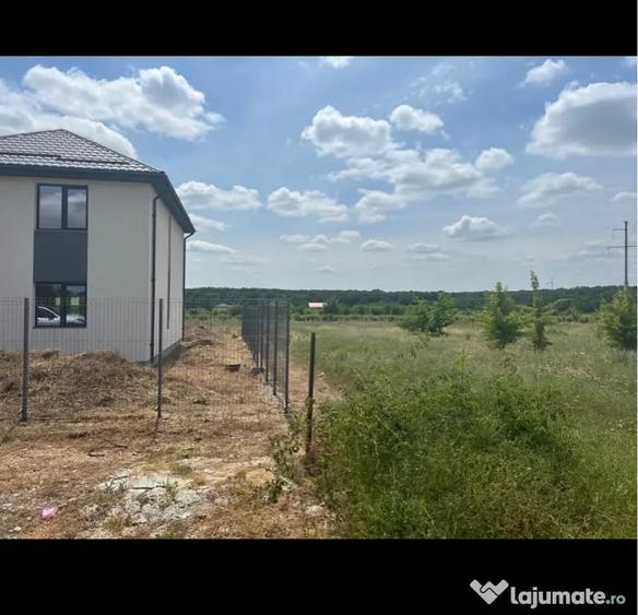 Teren de 1036 mp, în Central