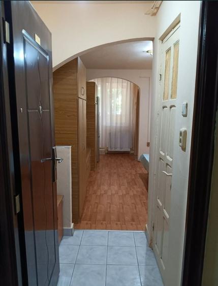 Inchiriez garsoniera, zona Ostrovului, Satu Mare - 1