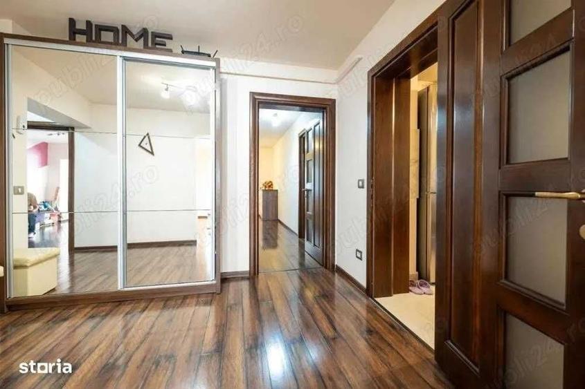 Casă cu 4 camere decomandat în Bistrița Lac