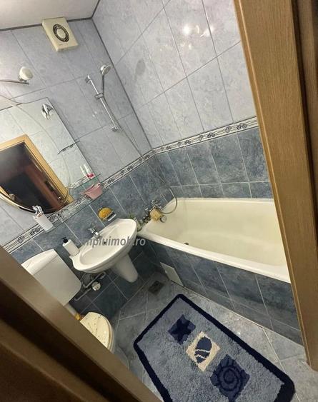 Apartament cu 4 camere decomandat, mobilat în Titan