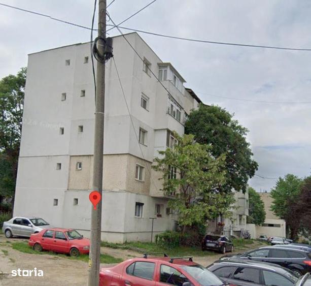 Apartament cu 2 camere semidecomandat în Republicii