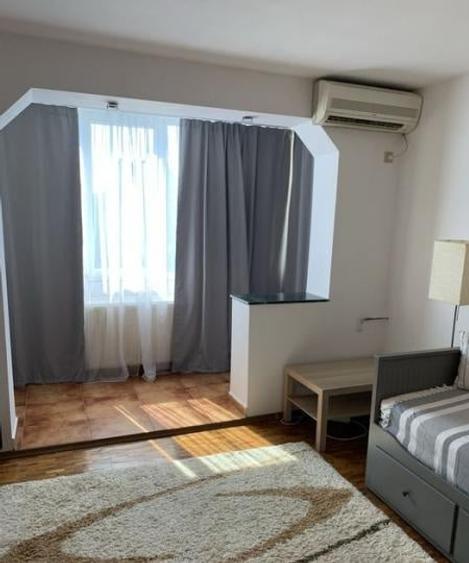 Apartament cu 2 camere semidecomandat, mobilat în Drumul Taberei
