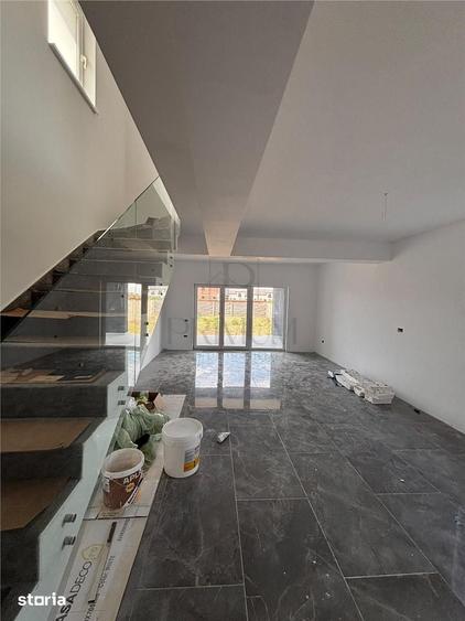 Casă cu 3 camere cu Teren 330 Mp în Central